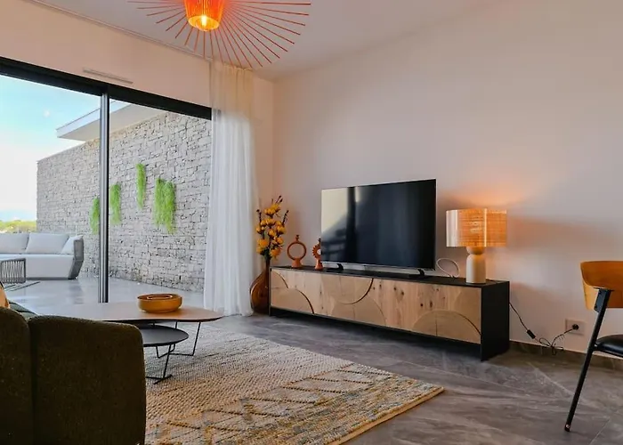 Le Galatee ,t2 Luxe Pieds Dans L'eau Daire Porticcio (Corsica)